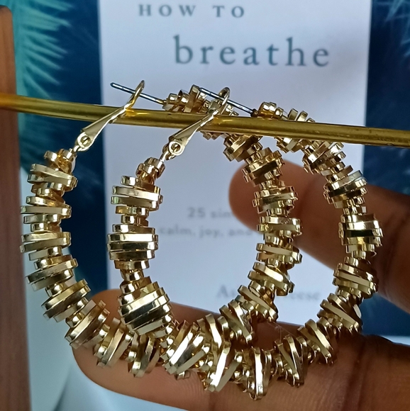 Chunky Spiral Hoops - Picture 17 of 17